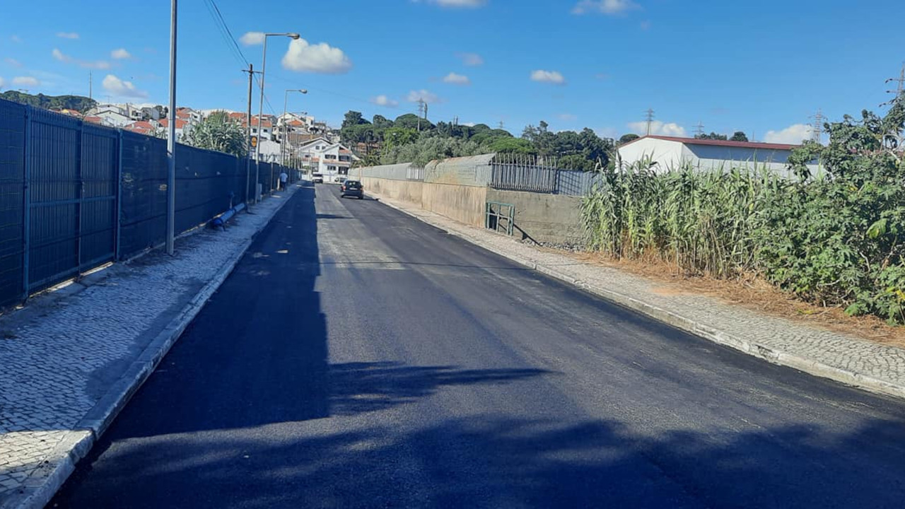Programa de asfaltamento da CM Almada prevê reparações na Sobreda